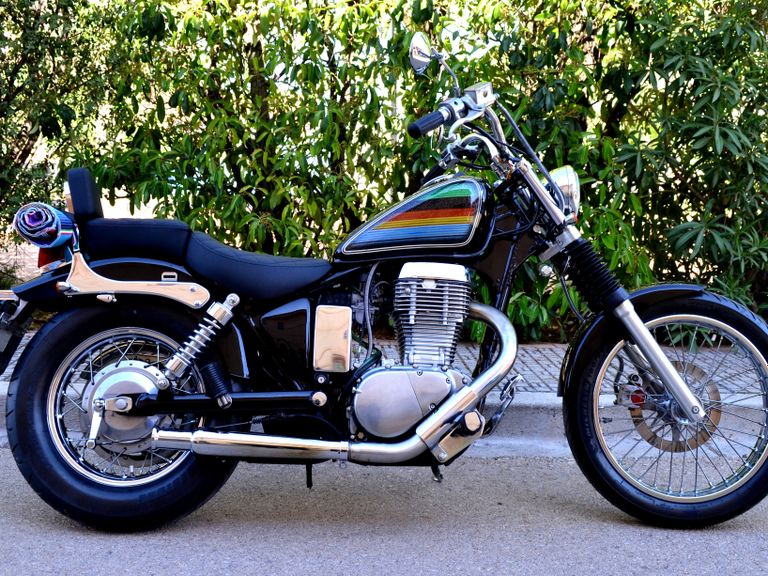 Alquiler Bultaco Mercurio y motos clásicos para anuncios y fotografías